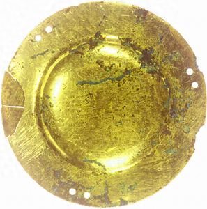 武蔵国分寺跡出土の金銅製円形飾金具