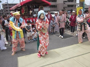 鹿手袋の祭ばやし しかてぶくろのまつりばやし