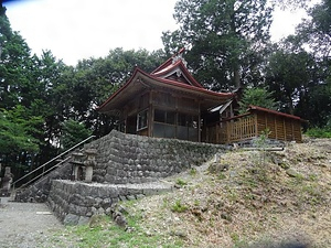 白幡神社の社殿石垣