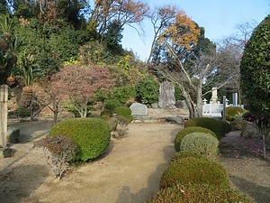 久貢屋敷と天野喜四郎の墓