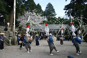 日置神社の神事踊