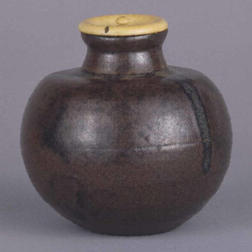 褐釉茶入（唐物丸壺） 銘養老 文化遺産オンライン