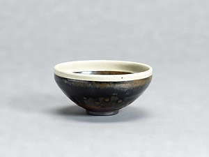 黒釉白覆輪碗（白縁天目） 磁州窯系