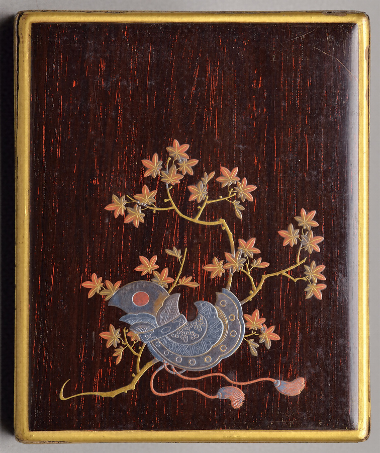 紫檀塗鳥兜に紅葉蒔絵琴柱箱 文化遺産オンライン