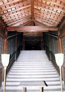 近江神宮登廊
