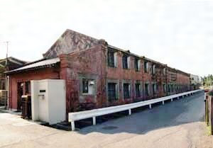 トチセン（旧足利織物）赤レンガサラン工場