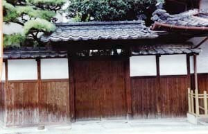 篠永酒造門