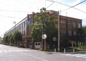 飯田市立追手町小学校校舎