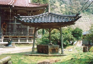 本泉寺手水舎