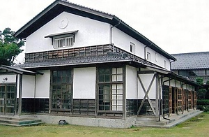旧森家住宅（浜坂先人記念館以命亭）酒蔵