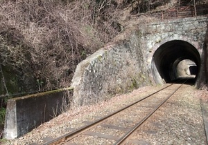 わたらせ渓谷鐵道第二神梅トンネル