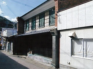旧松本薬局店舗兼主屋