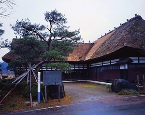 草彅家住宅（秋田県仙北郡田沢湖町） 主屋