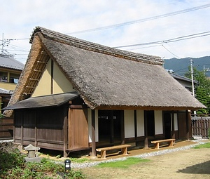 旧高野家住宅（山梨県塩山市上於曽） 小屋 たかのけじゅうたく こや