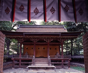 筑摩神社本殿