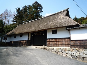 桑原家住宅（岐阜県養老郡上石津町） 表門