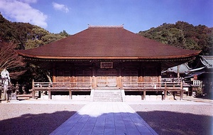 滝山寺本堂