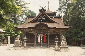 八幡神社本殿及び拝殿
