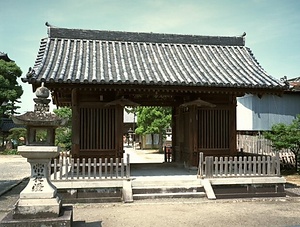 本山寺二王門