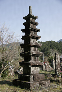 明導寺七重石塔(城泉寺七重石塔)