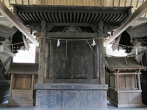 岩屋熊野座神社 中央殿