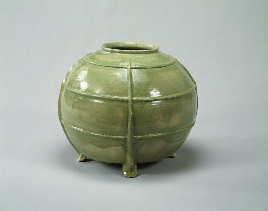 緑釉四足壺 文化遺産オンライン