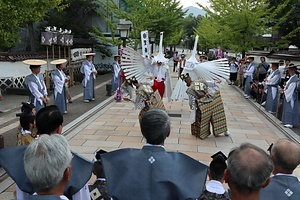津和野弥栄神社の鷺舞