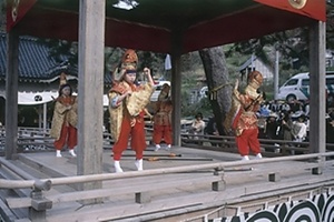 白山神社舞楽