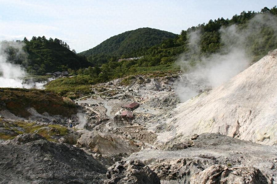 玉川温泉の北投石 文化遺産オンライン