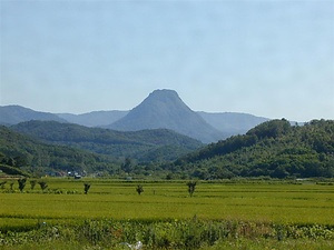 ピリカノカ<BR/>　九度山（クトゥンヌプリ）<BR/>　黄金山（ピンネタイオルシペ）<BR/>　神威岬（カムイエトゥ）<BR/>　襟裳岬（オンネエンルム）<BR/>　瞰望岩（インカルシ）<BR/>　カムイチャシ<BR/>　絵鞆半島外海岸<BR/>　十勝幌尻岳（ポロシリ）<BR/>　幌尻岳（ポロシリ）<BR/>　オキクルミのチャシ及びムイノカ