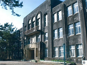 旧鳥羽小学校校舎