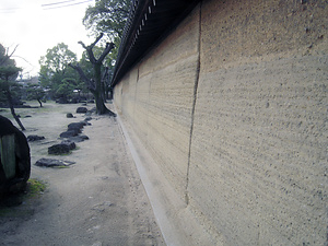 西宮神社大練塀 南門の西
