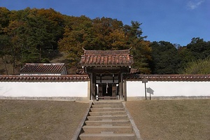 閑谷神社(旧閑谷学校芳烈祠) 練塀