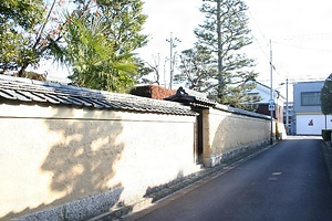 赤井家住宅土塀