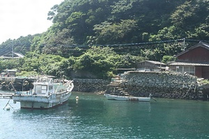 五島列島における瀬戸を介した久賀島及び奈留島の集落景観