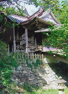 亀岡神社本殿
