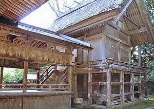 宇良神社本殿