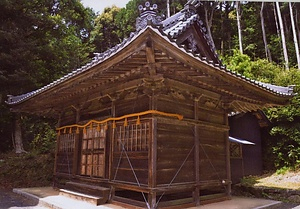 八所神社拝殿