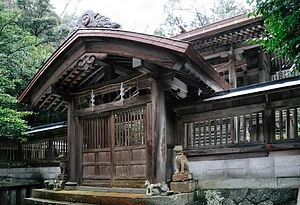 立川稲荷神社中門