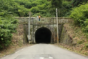 旧北陸線葉原トンネル