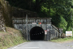 旧北陸線湯尾トンネル
