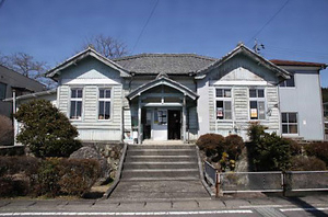旧伊深村役場庁舎