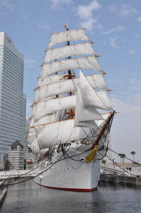 大型帆船日本丸1/150です