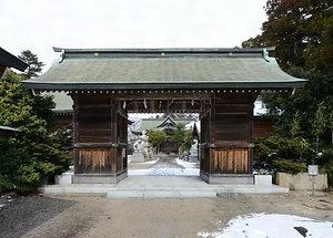 蚊屋島神社随神門