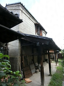 旧岡崎家住宅石蔵