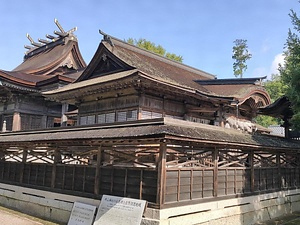 中山神社拝殿