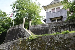 旧福元家住宅石塀及び煉瓦塀