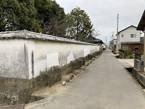 漆原家住宅土塀