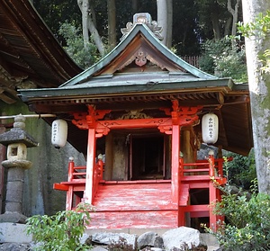 由加神社三宝荒神社本殿