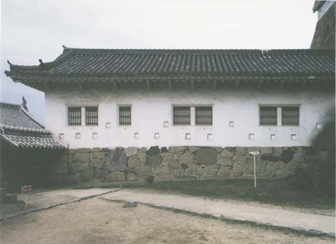 37 Oremawari-Yagura [54]